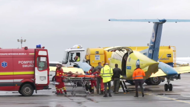 Επιστρέφουν στην Ελλάδα ο 20χρονος Κώστας και ο 28χρονος Μάριος που τραυματίστηκαν στο θανατηφόρο τροχαίο στη Ρουμανία, δείτε βίντεο