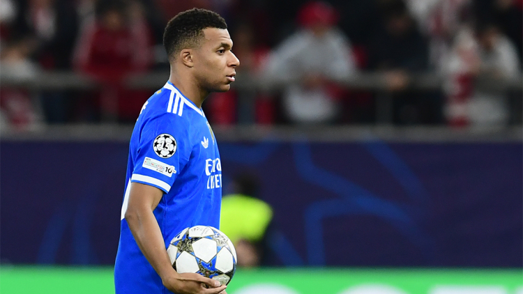 Η οργή του Εμπαπέ – «Βολές» κατά του προπονητή και των συμπαικτών του: «Αυτή δεν είναι ομάδα…»