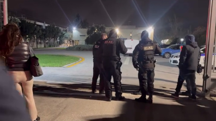 Τηλεφώνημα για βόμβα στο OPEN, δείτε βίντεο