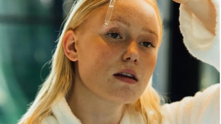 Οι συνδυασμοί συστατικών που κάνουν θαύματα στην περιποίηση της επιδερμίδας
