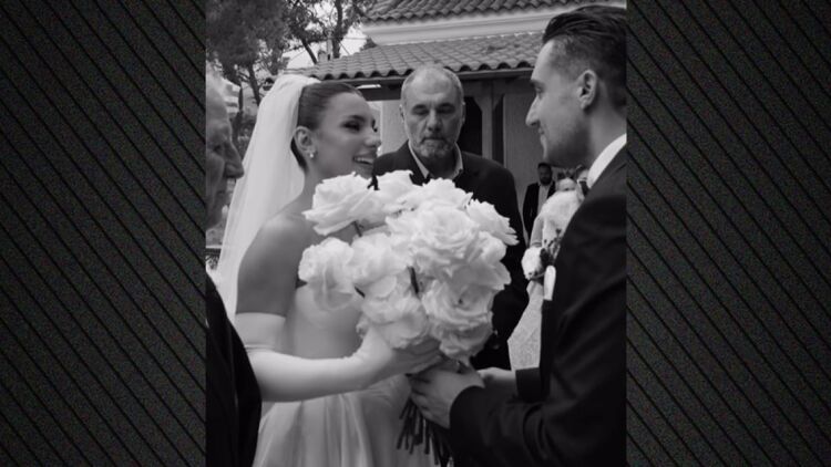 Η Μαριαλένα Ρουμελιώτη ανέβασε βίντεο από τον γάμο της με τον Σάκη Κατσούλη
