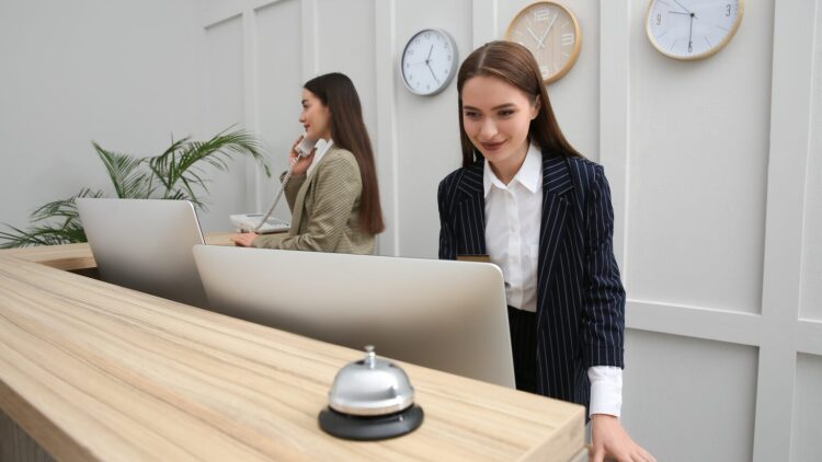 Ισχυρό το αναπτυξιακό αποτύπωμα των ταξιδιωτικών γραφείων στην οικονομία

