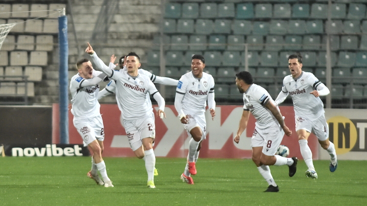 Βόλος - ΑΕΛ 0-1 (Α' ημίχρονο): Προβάδισμα για τους Λαρισαίους, με 10 οι Βολιώτες, Live 