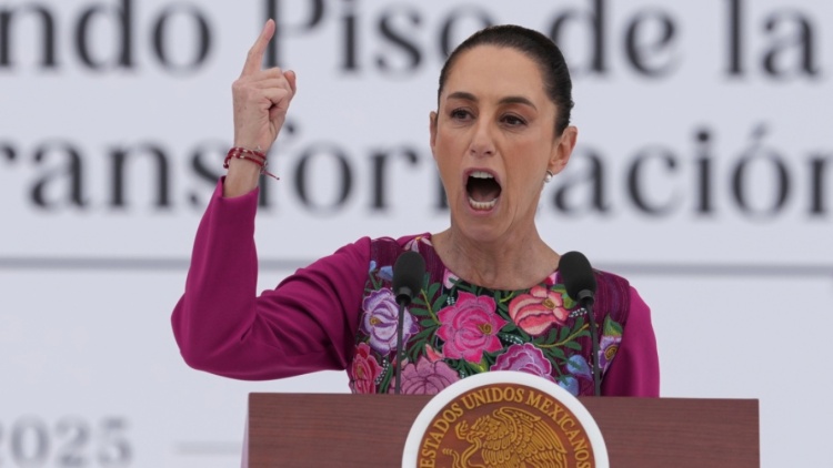 Σέινμπαουμ: Οι δασμοί Τραμπ για το πετρέλαιο προς την Κούβα απειλούν με ανθρωπιστική κρίση