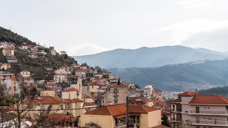 Ταξίδι στο Καρπενήσι του χειμώνα: Ένας οδηγός εμπειριών για όλους
