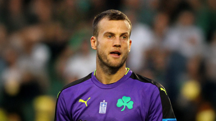 Το BBC τον αποθεώνει: Ο πρώην γκολκίπερ του Παναθηναϊκού που σκοράρει ασταμάτητα και με… στιλ στα 41 του!