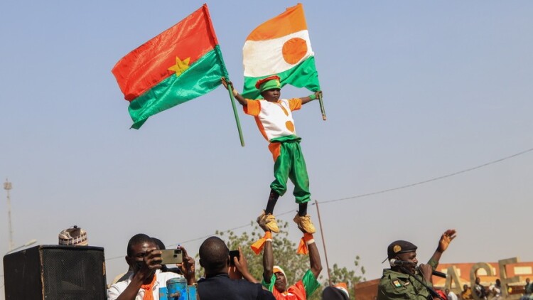 Ταξιδιωτική οδηγία των ΗΠΑ για τον Νίγηρα, αποσύρουν το μη αναγκαίο διπλωματικό προσωπικό τους
