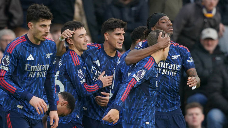 Premier League: Η Άρσεναλ επέστρεψε στις νίκες 4-0 τη Λιντς, στο 1-1 έμεινε η Μπράιτον του Κωστούλα με την Έβερτον, δείτε γκολ