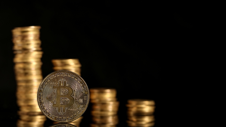 Τι σημαίνει η βουτιά του Bitcoin: Πτώση κάτω από τα 80.000 δολ και νέα κρίση εμπιστοσύνης