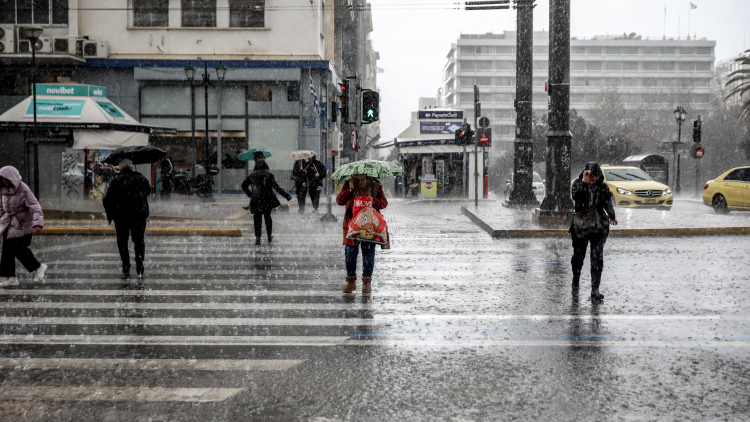 Βρέχει τώρα στην Αττική, πώς θα κινηθεί η κακοκαιρία τις επόμενες ώρες - Στη Ζαγορά Πηλίου έπεσαν τα μεγαλύτερα ύψη βροχής 
