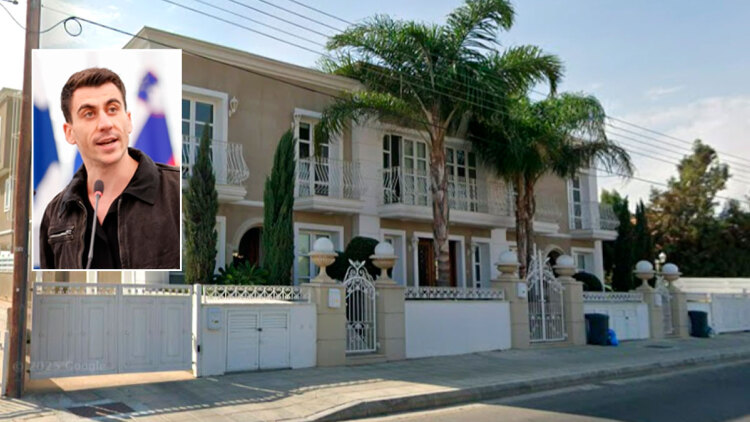 Φειδίας Παναγιώτου: Οι φωτογραφίες και το συμβόλαιο που τον καίνε για το «πολιτικό γραφείο» με πισίνα και τέσσερις κρεβατοκάμαρες