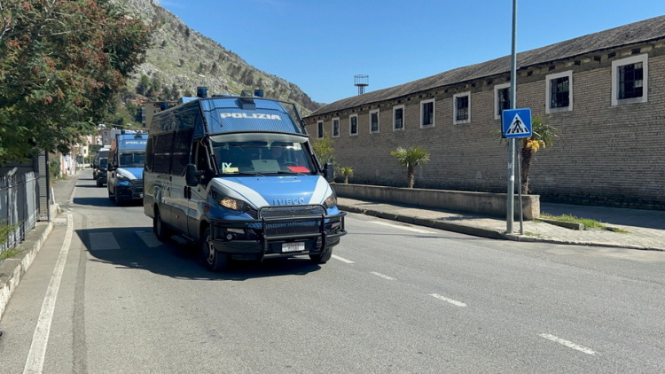 Αλβανία: Εντάλματα σύλληψης σε βάρος 33 υπόπτων για διακίνηση τοξικών αποβλήτων