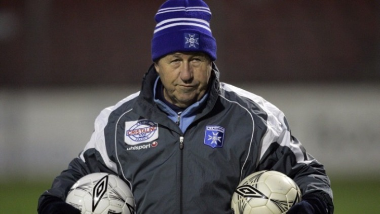 Σάλος με τις δηλώσεις Γκι Ρου: Οι γυναίκες έχουν φαρδιούς γοφούς για να γεννούν, όχι για να παίζουν ποδόσφαιρο
