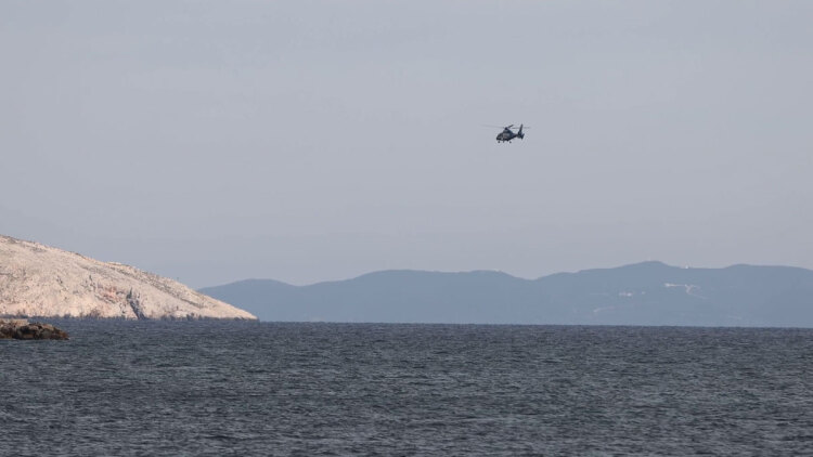 Χίος: Σε εξέλιξη οι έρευνες για αγνοούμενους μετανάστες, 22 στο νοσοκομείο, τρεις στη ΜΕΘ