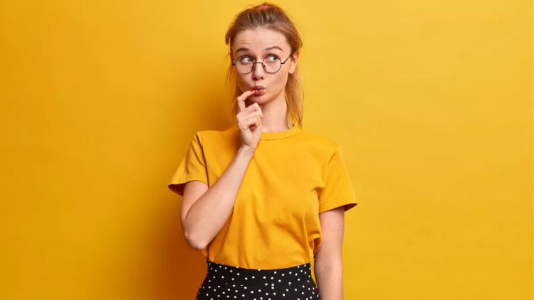 Δυσκολεύεστε να πάρετε μια απόφαση; Τι λέει η ψυχολογία για τους αναποφάσιστους