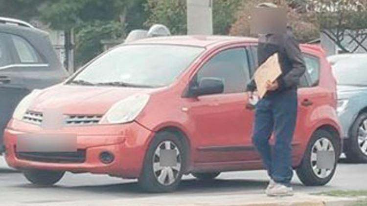 Εγκληματική οργάνωση υποσχόταν σε Ρουμάνους δουλειές στην Ελλάδα και τους έβαζαν να επαιτούν στην Αθήνα, ενώ τους είχαν «φυλακισμένους»
