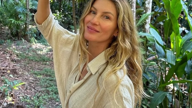 Ζιζέλ: Το βίντεο με την 3χρονη κόρη της να περπατά όπως εκείνη στην πασαρέλα που κέρδισε χιλιάδες σχόλια