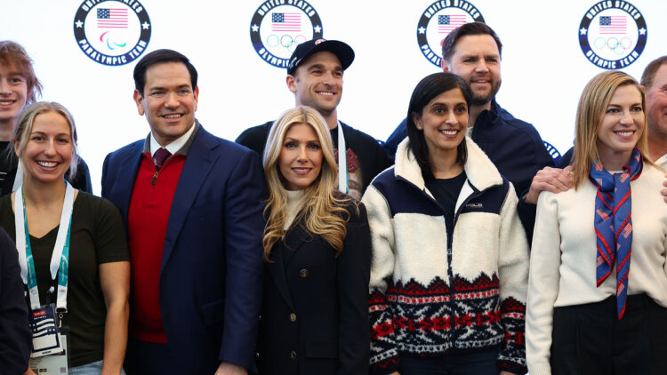 Στο Μιλάνο Βανς και Ρούμπιο για την αυριανή τελετή έναρξης των Χειμερινών Ολυμπιακών Αγώνων