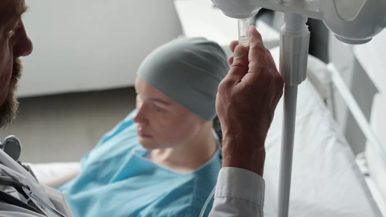 Χημειοθεραπεία: Ποια ώρα της ημέρας είναι πιο αποτελεσματική – Τι δείχνει έρευνα