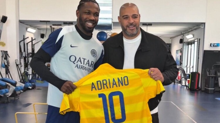 Επέστρεψε στο Μιλάνο ο Αντριάνο: Επισκέφτηκε τις εγκαταστάσεις της αγαπημένης του Ίντερ 