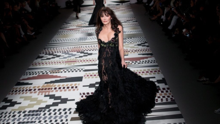 Γνωστό μοντέλο είχε ζητήσει συγγνώμη από τον Επστάιν επειδή «τα κορίτσια της είχαν περάσει την ημερομηνία λήξης τους»