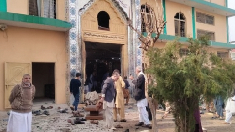 Μεγάλη έκρηξη σε τέμενος στο Ισλαμαμπάντ την ώρα της προσευχής της Παρασκευής: Τουλάχιστον 10 νεκροί και 80 τραυματίες