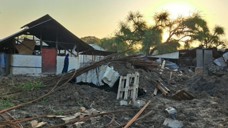 Ένοπλοι πυρπόλησαν εγκαταστάσεις της Save the Children και ανεστάλη η ανθρωπιστική δράση στο νότιο Σουδάν 