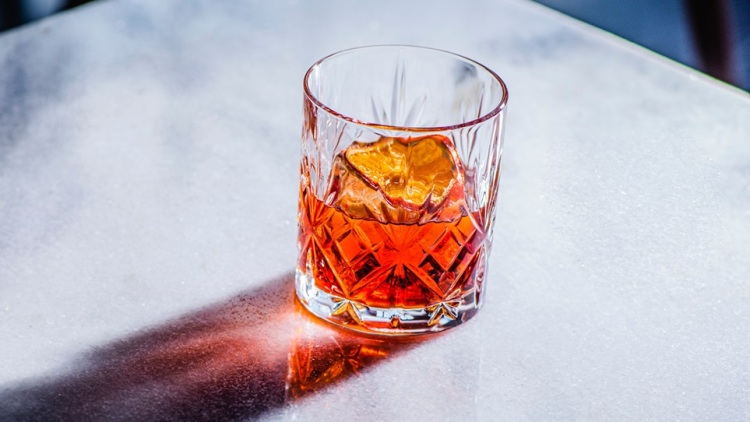 Φτιάχνουμε 5 mocktails που συναγωνίζονται τα κλασικά