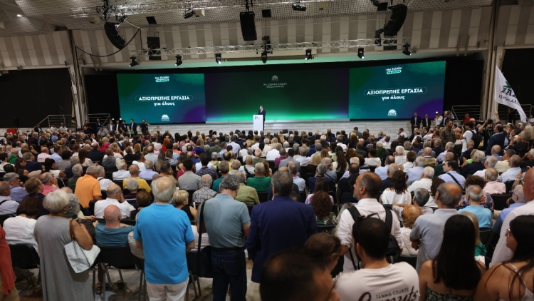 ΠΑΣΟΚ: Επιχείρηση διεύρυνσης μετά από τη «διαγραφή» του Παναγόπουλου, σε εκδήλωση με τον Τσουκαλά ο Φαραντούρης
