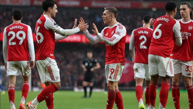 Τριάρες για Άρσεναλ και Μπαρτσελόνα, η Νάπολι 3-2 την Τζένοα στις καθυστερήσεις, δείτε γκολ από την Ευρώπη