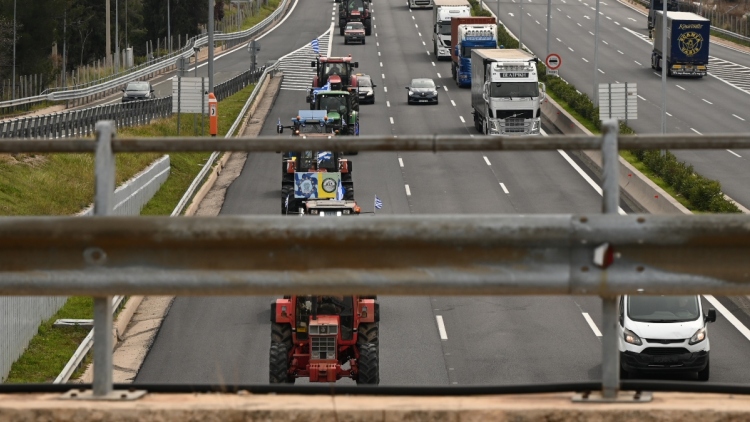 Συλλαλητήριο με τρακτέρ στο Σύνταγμα την Παρασκευή προγραμματίζουν οι αγρότες 
