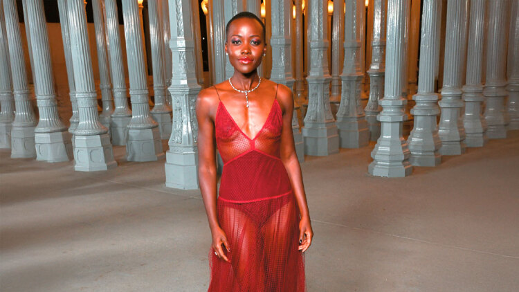 Ο νέος Τρωικός Πόλεμος, μαύρη ή λευκή ωραία Ελένη;