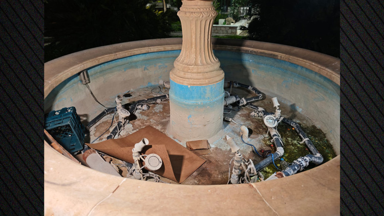 Σε κρίσιμη κατάσταση το 5χρονο κοριτσάκι που έπεσε και χτύπησε σε άδειο σιντριβάνι στην Καλλιθέα: Το επανέφεραν οι γιατροί στο «Παίδων»