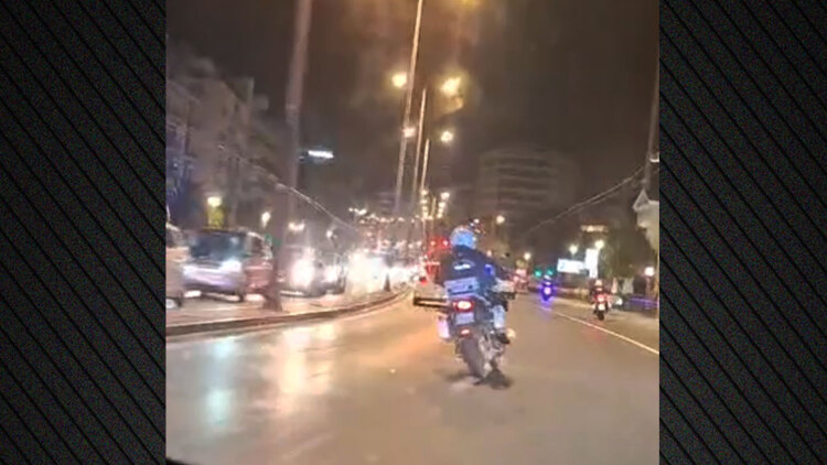 Καρέ καρέ οι αγωνιώδεις στιγμές από τη μεταφορά του 2,5 ετών κοριτσιού στο Παίδων μετά την πτώση σε σιντριβάνι στην Καλλιθέα