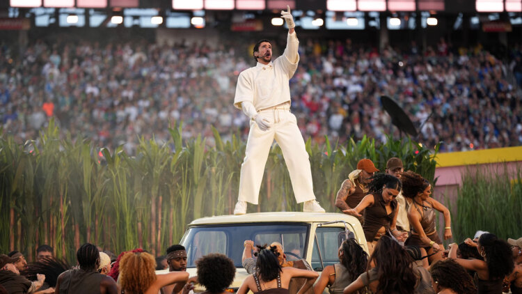 Ο Bad Bunny δεν θα πληρωθεί για το halftime show του Super Bowl 2026