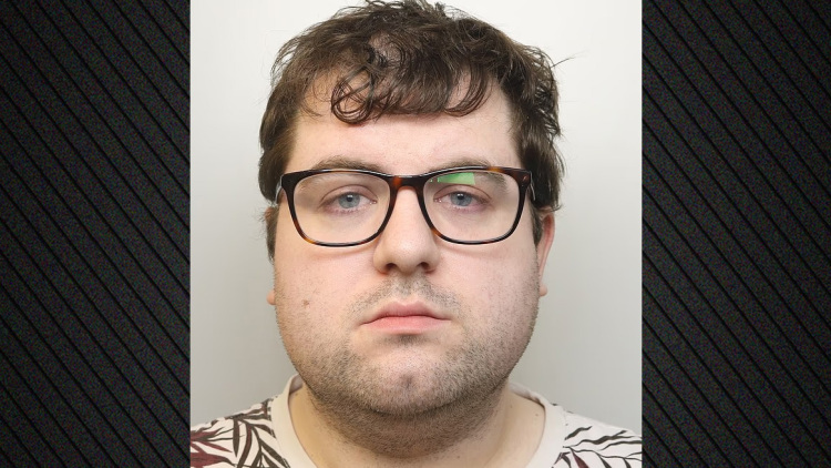 Συνελήφθη παιδόφιλος στη Βρετανία που κακοποίησε σεξουαλικά τουλάχιστον πέντε νήπια σε παιδικό σταθμό: Δείτε βίντεο
