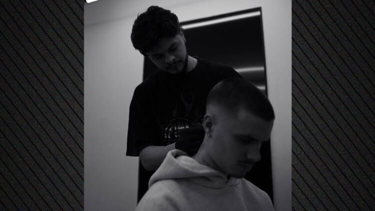 Ο Ρομέο Μπέκαμ έκανε τατουάζ για την οικογένειά του, ενώ ο Μπρούκλιν καλύπτει τα δικά του