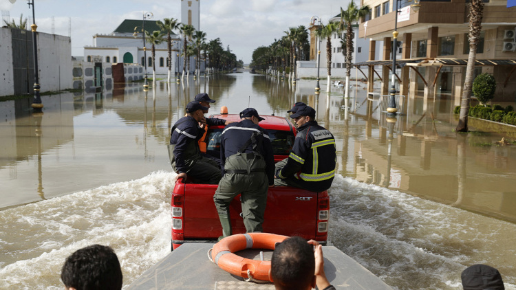 Πλημμύρες «σαρώνουν» το Μαρόκο: Πάνω από 150.000 άνθρωποι εκκένωσαν τα σπίτια τους, δείτε βίντεο 
