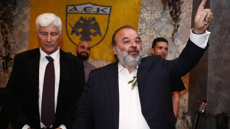 ΑΕΚ: Ηλιόπουλος και Μανωλάς ερμήνευσαν «Της Δικαιοσύνης Ήλιε Νοητέ», βίντεο 