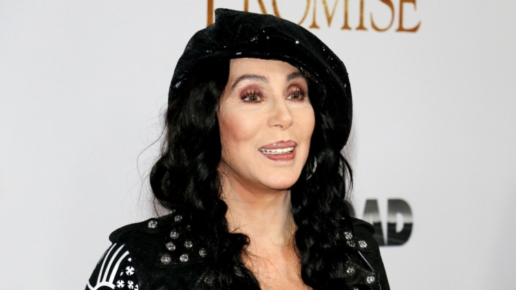 Η Σερ αποκάλυψε ότι δέχθηκε σεξουαλική επίθεση στα 17 της: Έμεινα ακίνητη και παγωμένη με την καρδιά μου να χτυπά δυνατά