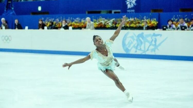 Η Ολυμπιακή αθλήτρια που έγραψε ιστορία εκτελώντας μια απαγορευμένη, «υπερβολικά επικίνδυνη» φιγούρα στον πάγο