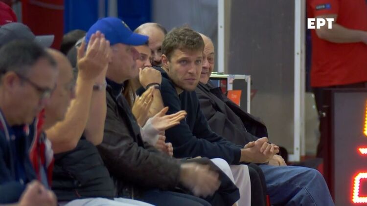 Ο Σάσα Βεζένκοβ είδες χθες το Ολυμπιακός - Ραντνίσκι για το Champions League του Πόλο, δείτε βίντεο