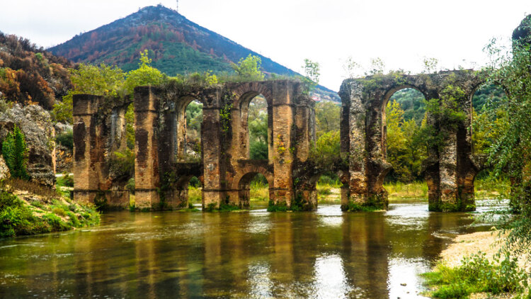 Το Ρωμαϊκό Υδραγωγείο της Νικόπολης: Ένα θαύμα μηχανικής στην Ήπειρο που στέκει επιβλητικό εδώ και δύο χιλιετίες