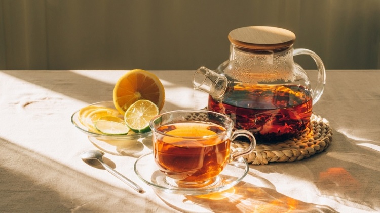 Μείγματα βοτάνων για ενέργεια: 5 blends πλούσια σε γεύση για ήπια τόνωση