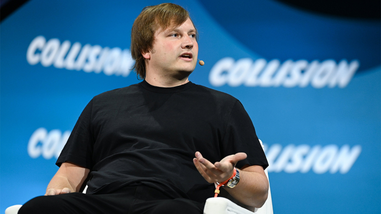 Στάνι Κουλεσόφ: Ποιος είναι ο κροίσος των crypto που αγόρασε έπαυλη αξίας 22 δισ. στο Λονδίνο