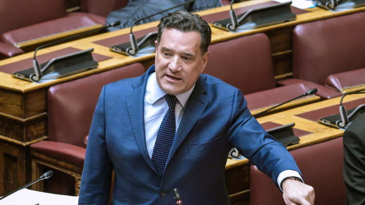 Η Ζωή πήγε να μου κάνει μήνυση με... robe de chambre και έγινε ρεζίλι, λέει ο Γεωργιάδης