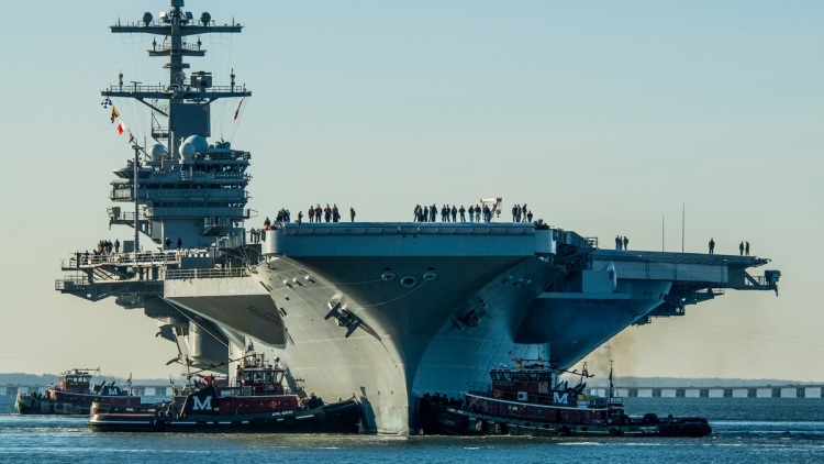 Ο Τραμπ προτιμά τη διπλωματία με το Ιράν (για την ώρα), ωστόσο ετοιμάζει δεύτερο αεροπλανοφόρο για τη Μέση Ανατολή
