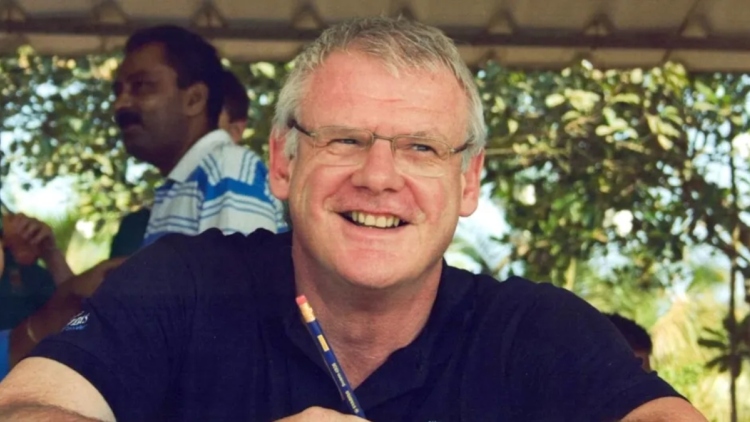 Παρενέργεια φαρμάκου για το Πάρκινσον οδήγησε Βρετανό δικηγόρο σε υπεξαίρεση 600.000 λιρών για... πορνό και συνοδούς πολυτελείας