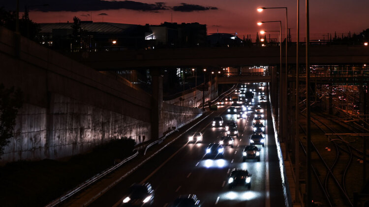 Κυκλοφοριακές ρυθμίσεις στην Αττική Οδό λόγω εργασιών, κλειστό το ρεύμα προς Αεροδρόμιο από την Ελευσίνα έως το Αιγάλεω
