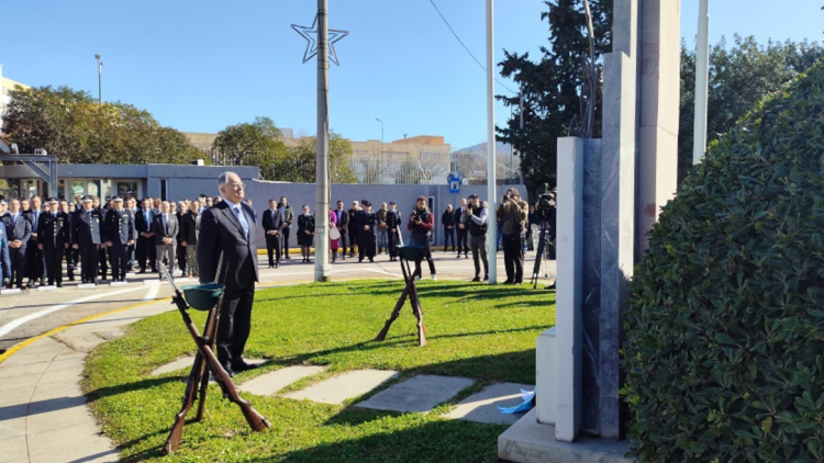 Τασούλας για Ημέρα Θανόντων Αστυνομικών: Δεν τους ξεχνάμε, η τιμή που τους πρέπει να είναι ανεξίτηλη

